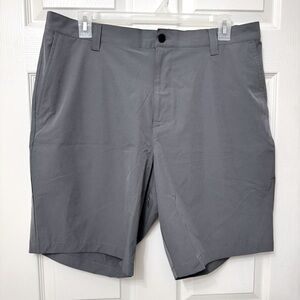 BANANA REPUBLIC Men’s Gray Shorts Size 40 Comfort Flat Front Wicking Stretch EUC